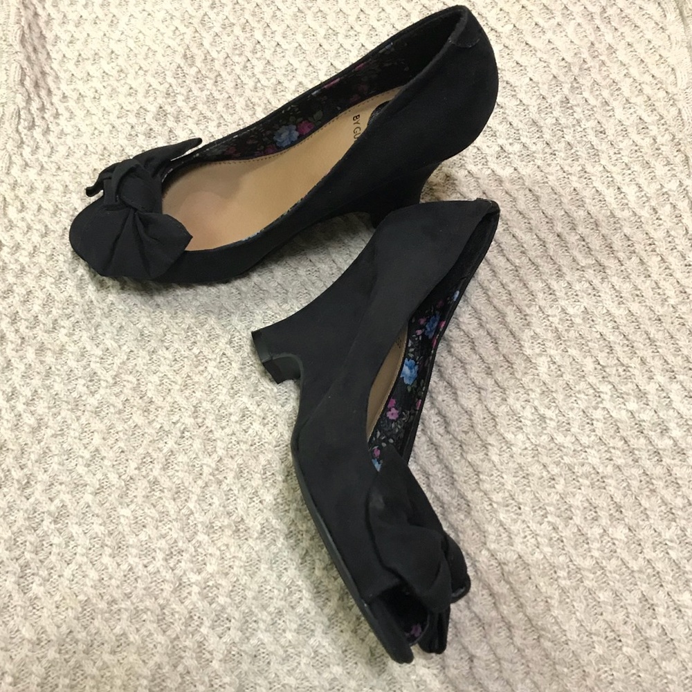GUESS shoes